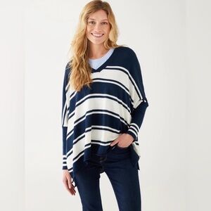 Mersea NWOT Catalina V-Neck Side Slit Sweater Navy Blue & Cream One Size